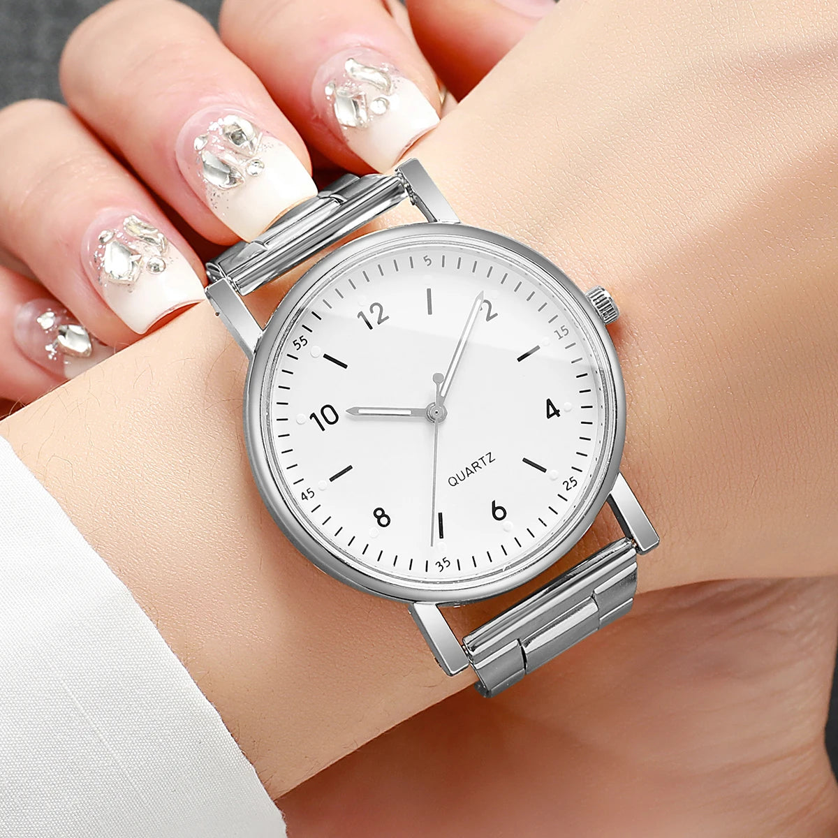 Fashion Arabic Dial Women Quartz Watch Casual Alloy Band Wristwatch for Ladies Clock Reloj Mujer（Without Box）